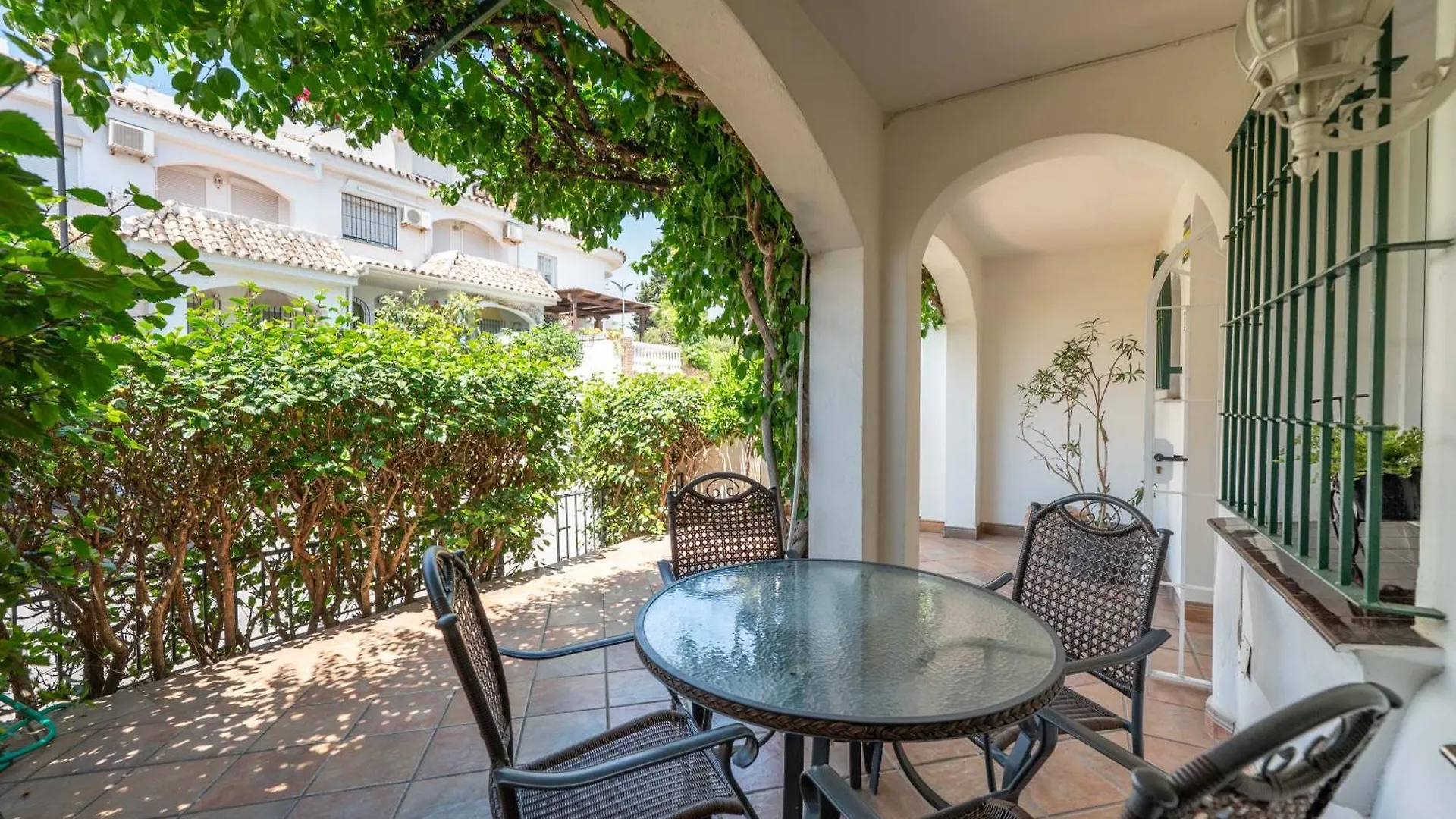 Sunny Fuengirola Villa With Pool & Private Terrace